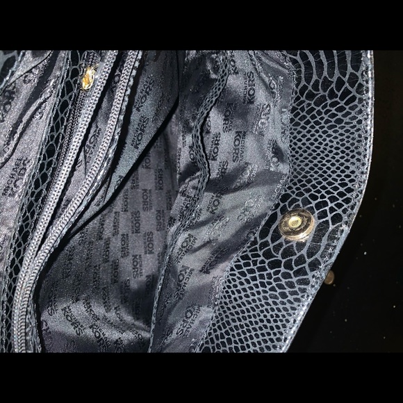 Limited edition Michael kors snakeskin purse - Picture 4 of 5